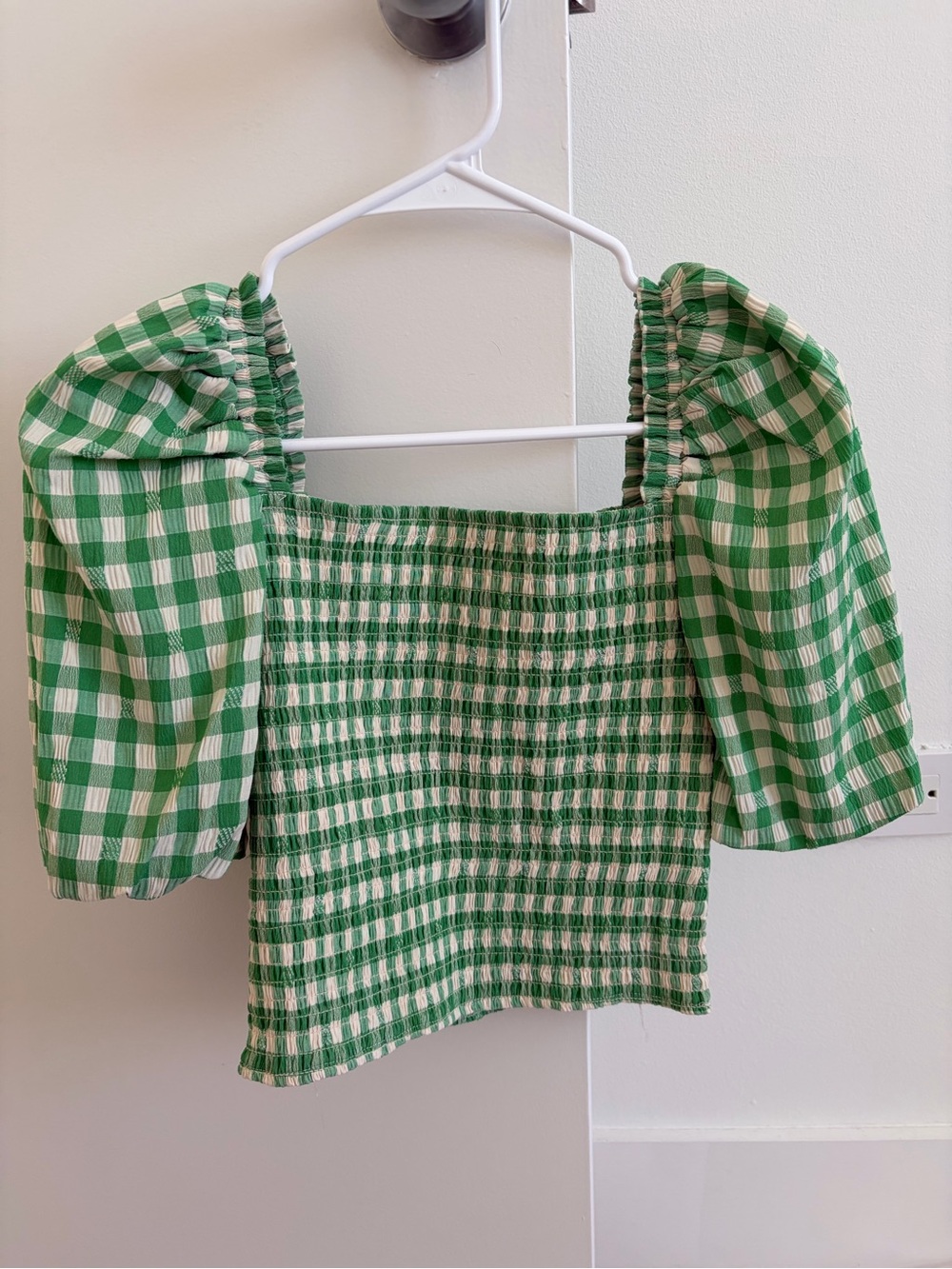 Steve Madden Green and White Gingham Smocked Puff Sleeve Crop Top